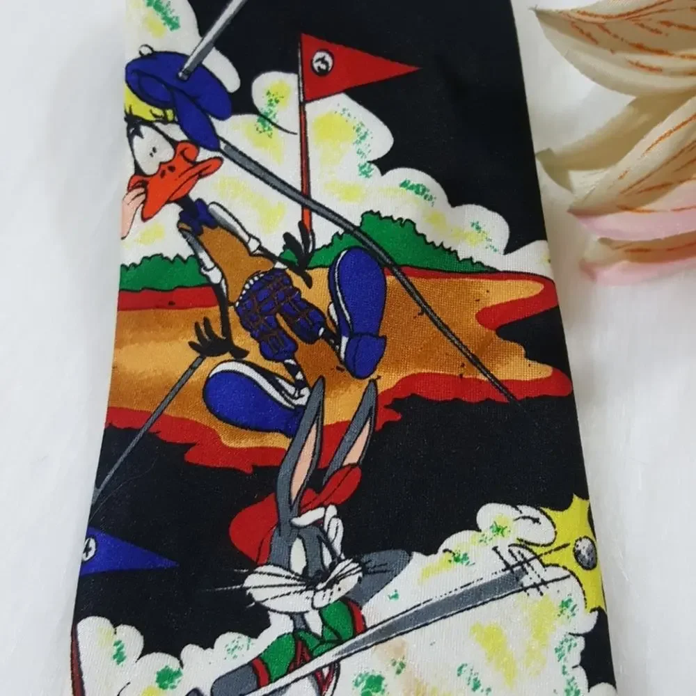 Vintage 1994 Looney Tunes Mania Bugs Bunny and‎ Friends golf theme tie